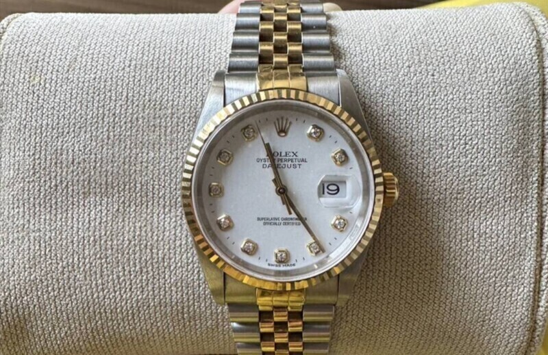 นาฬิกา Rolex Datejust สองกษัตริย์ หน้าปัดขาวประดับเพชร สาย Jubilee Money2Plus.com รับจำนำนาฬิกา รับซื้อให้ราคาสูง ปลอดภัย ใกล้พระราม3