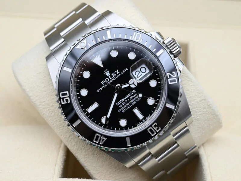 นาฬิกา Rolex Submariner Date หน้าปัดดำ สายสเตนเลส Money2Plus.com รับจำนำนาฬิกา รับซื้อให้ราคาสูง ปลอดภัย ได้เงินทันที ใกล้บางแค