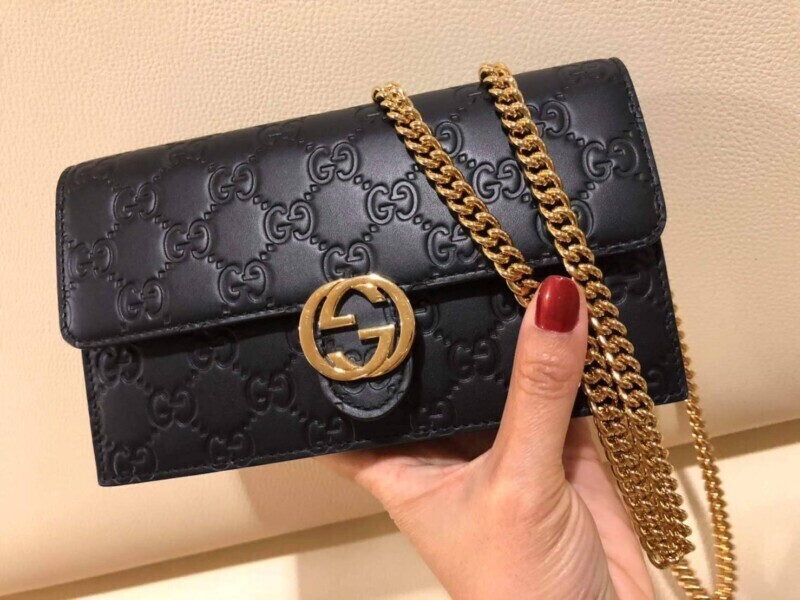กระเป๋า Gucci หนังสีดำลาย GG สายโซ่ทอง Money2Plus.com รับจำนำกระเป๋าแบรนด์เนม รับซื้อให้ราคาสูง ปลอดภัย ใกล้บางแค
